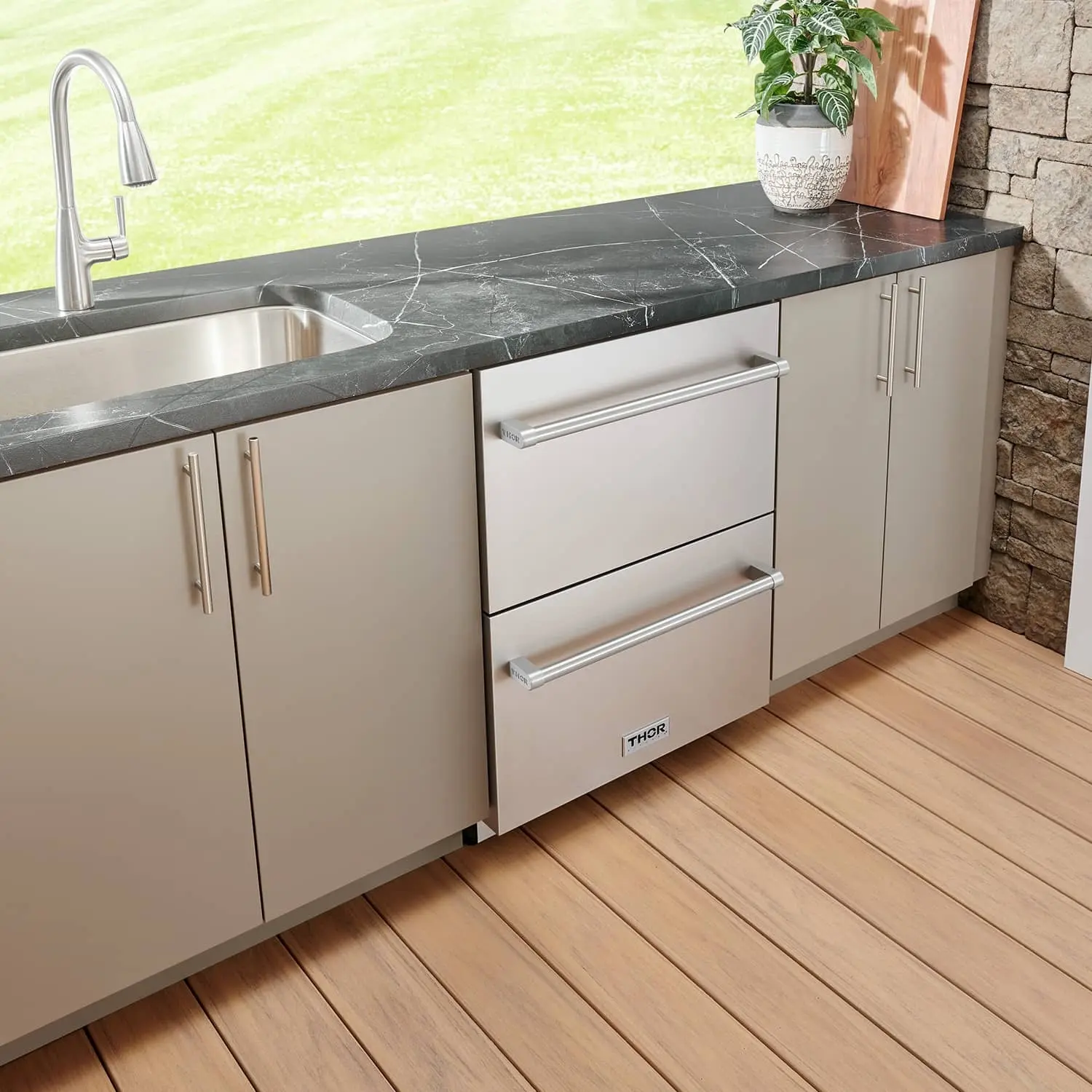 Thor TRF24U Stainless Steel