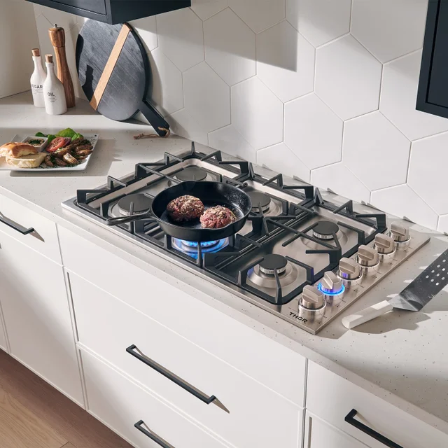 Thor TGC3601 36 Inch Gas Range Top: Stainless Steel