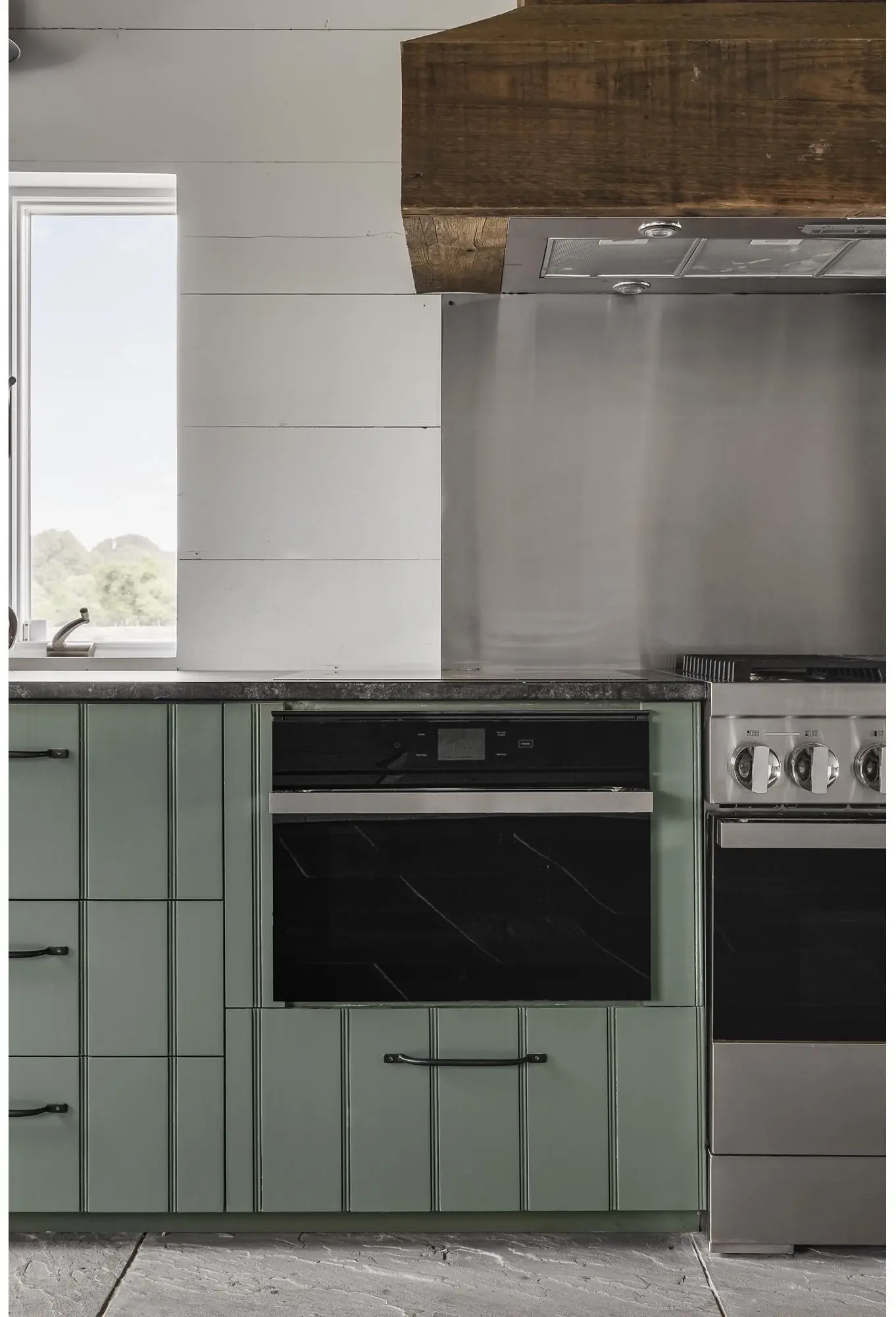 Jenn Air JJW6024HM Black with Stainless Steel, Noir Style