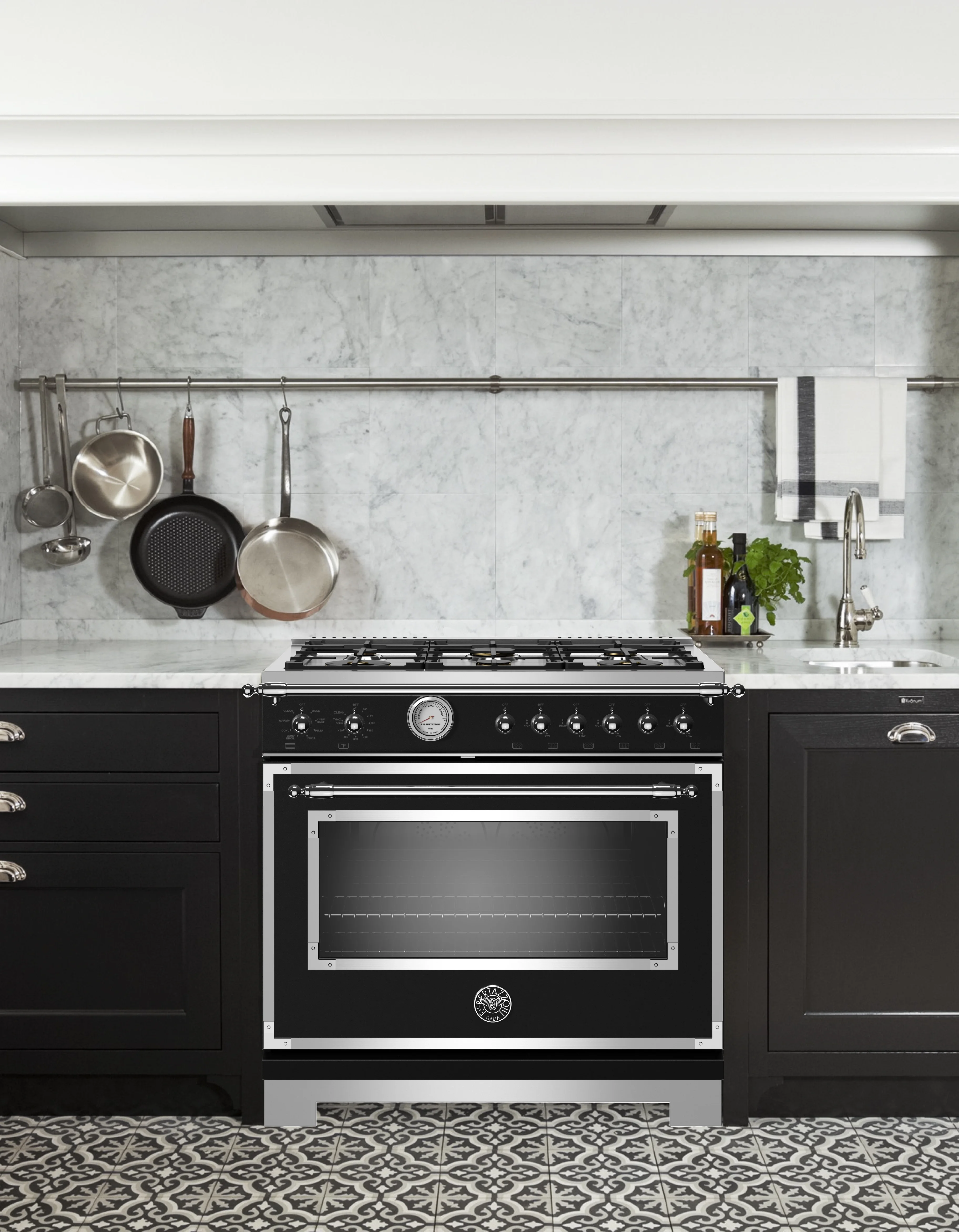 Bertazzoni Heritage Series Gas Convection Range - Thumbnail 3
