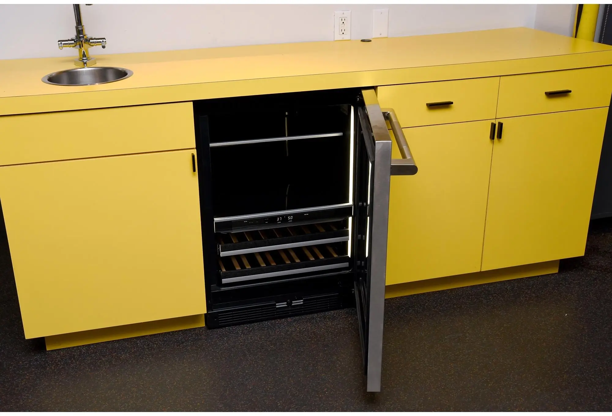 Jenn Air JUBFR242HL Stainless Steel with Right Hinge, Rise Style