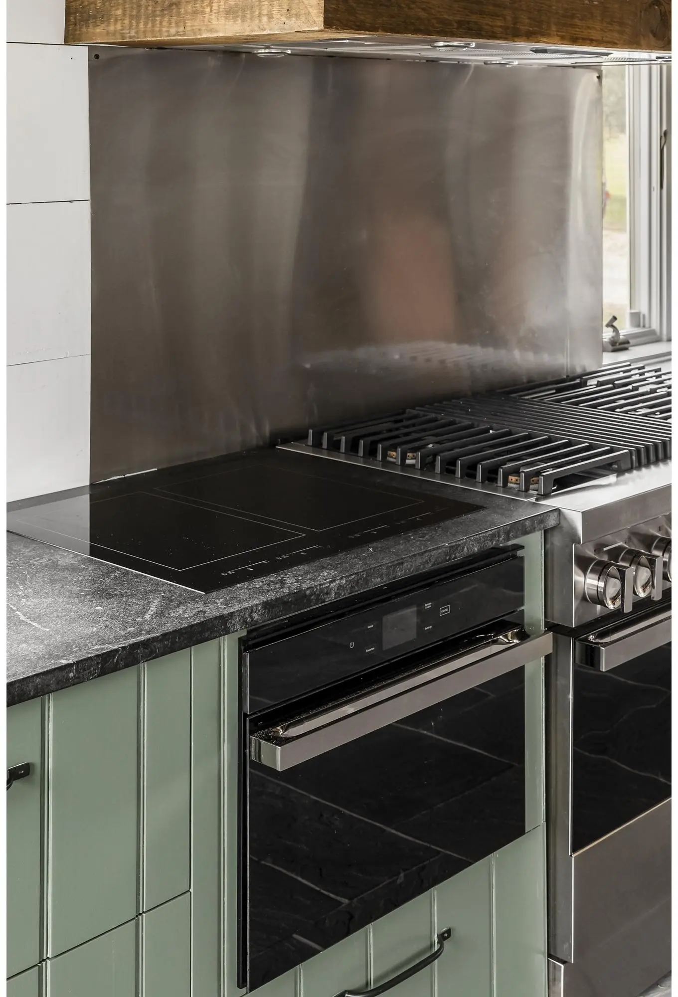 Jenn Air JJW6024HM Black with Stainless Steel, Noir Style