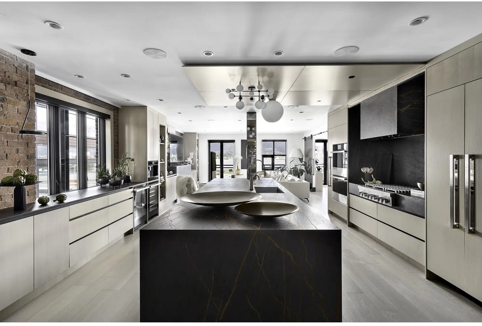 Jenn Air JJB6424HM Black Floating Glass, Noir Style