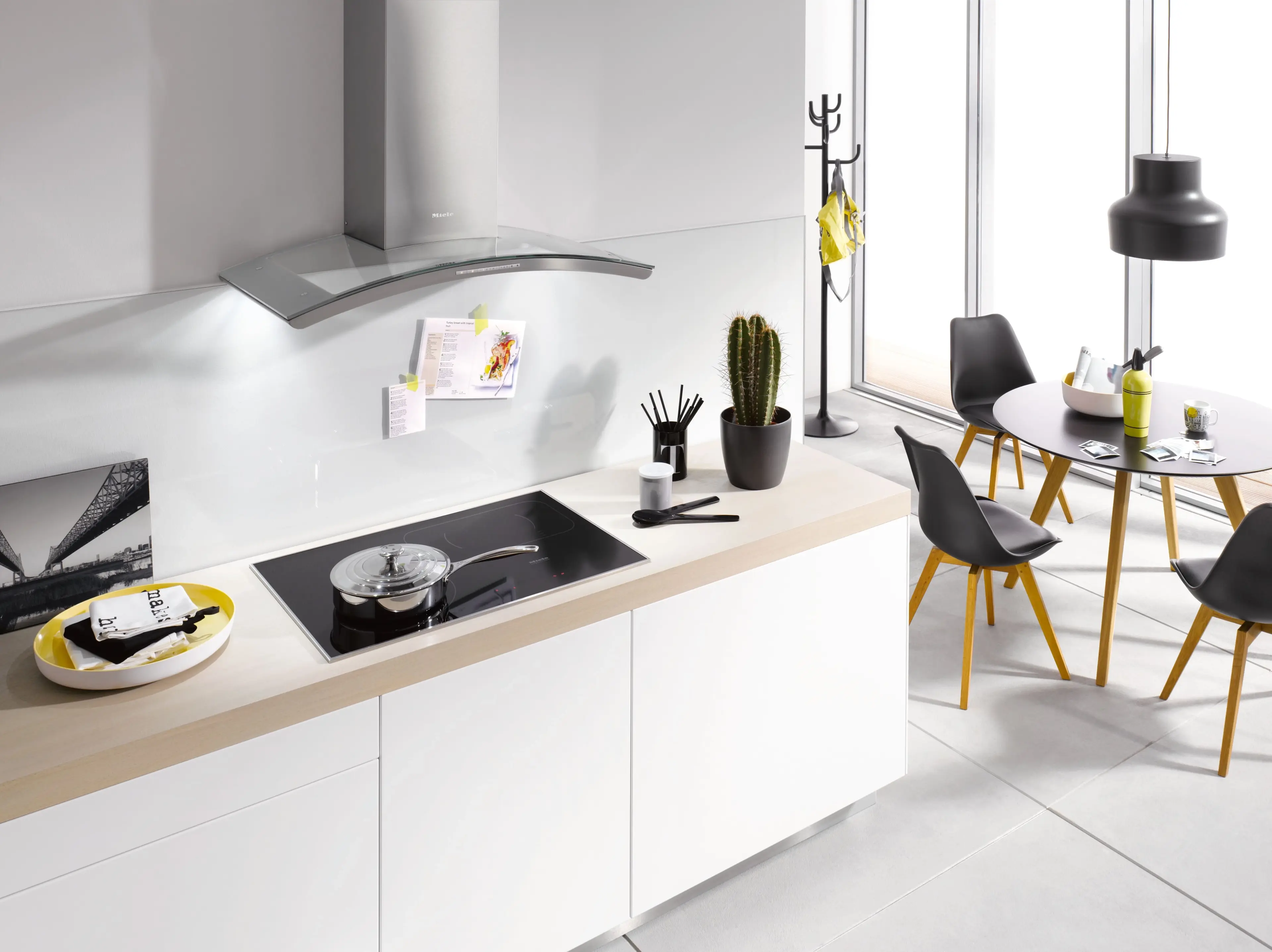 Miele KM6360 Black, Stainless Steel Trim