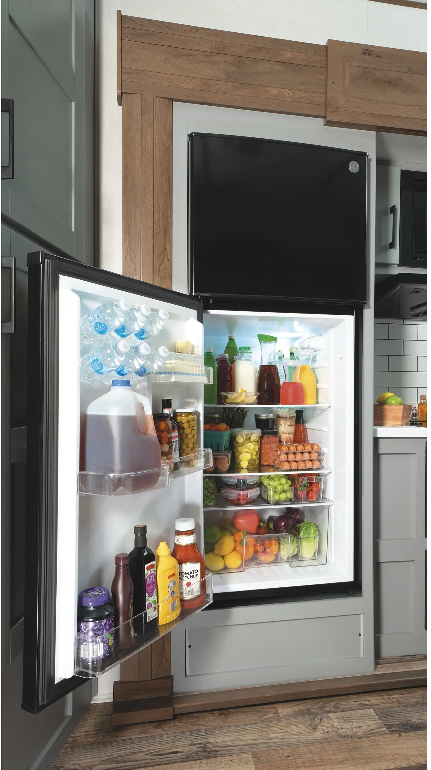 GE GPV10FGNBB Black