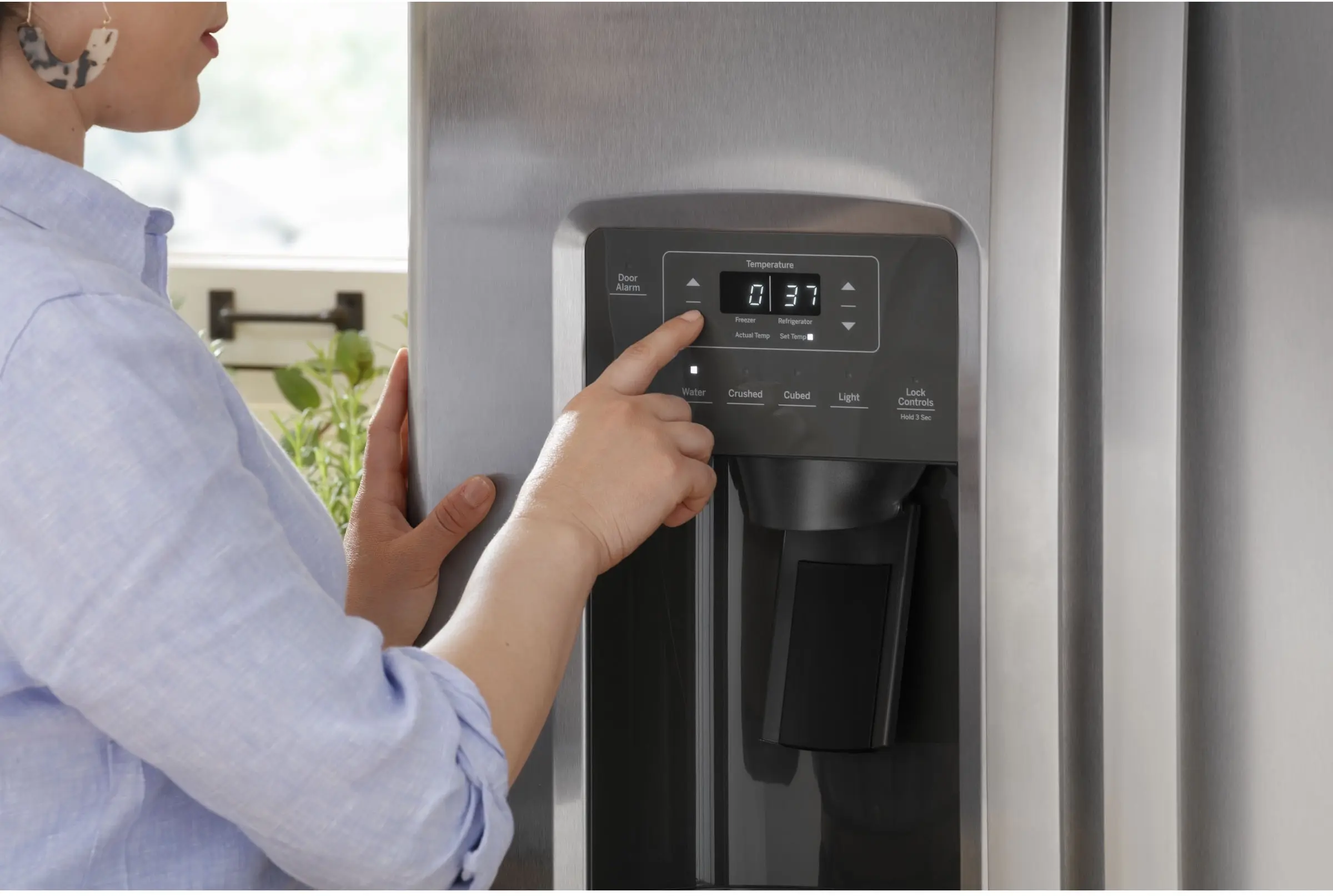 GE GSS23GGPBB Black