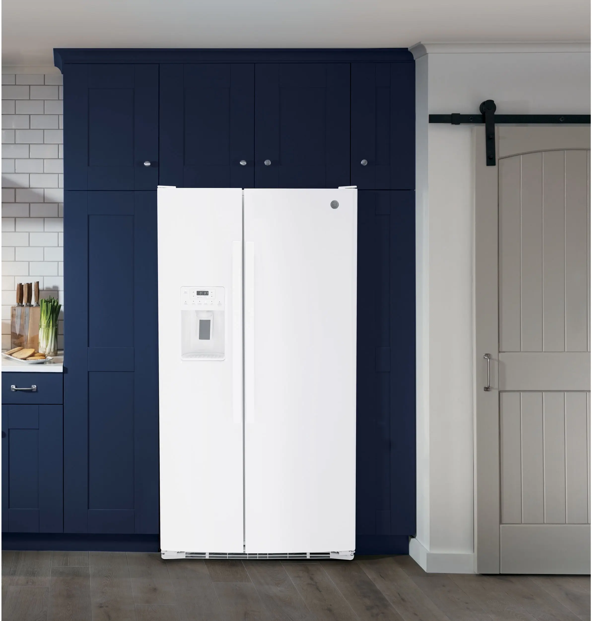 GE GSS25GGPWW High-Gloss White