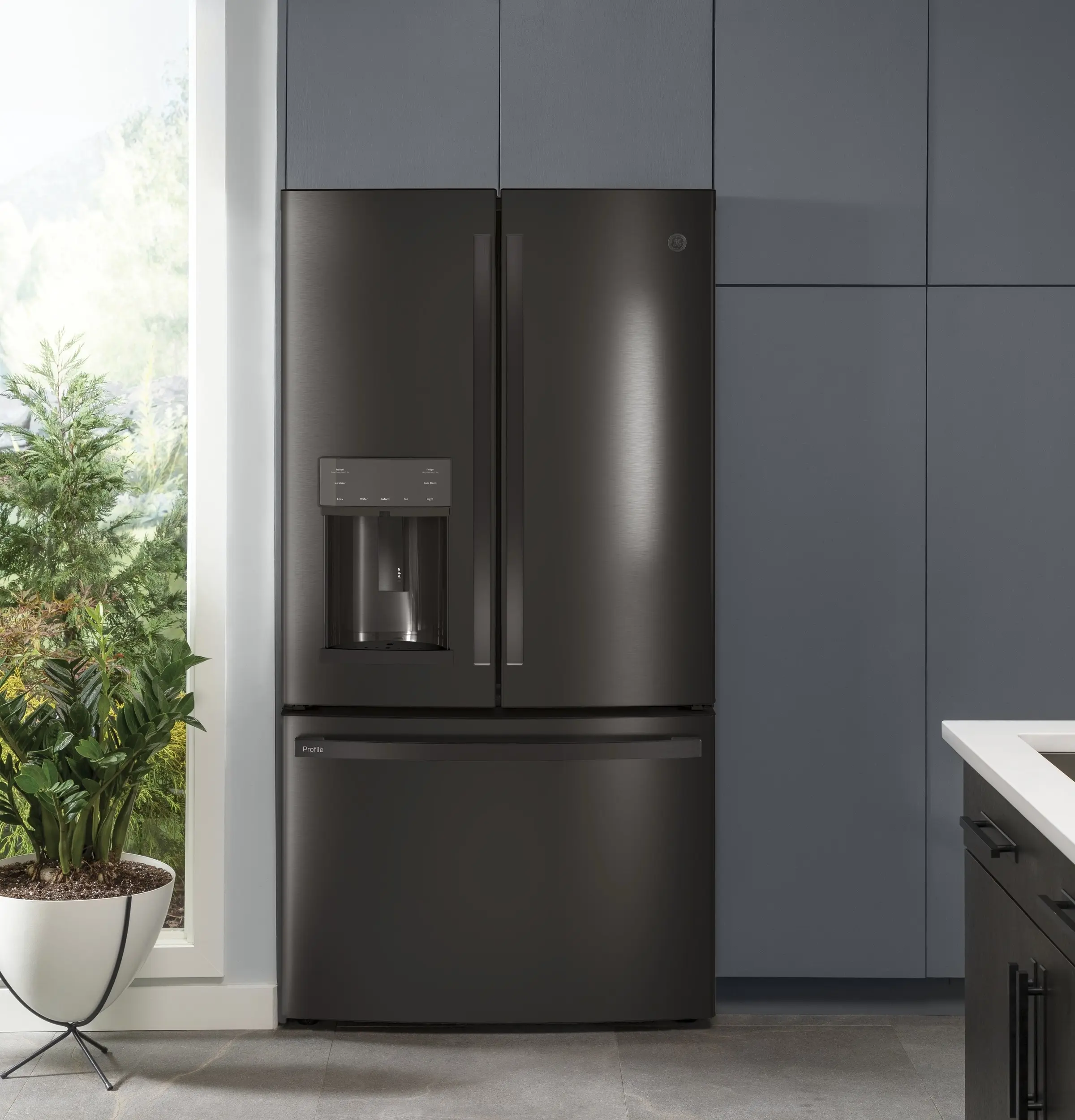 GE PYE22KBLTS Black Stainless