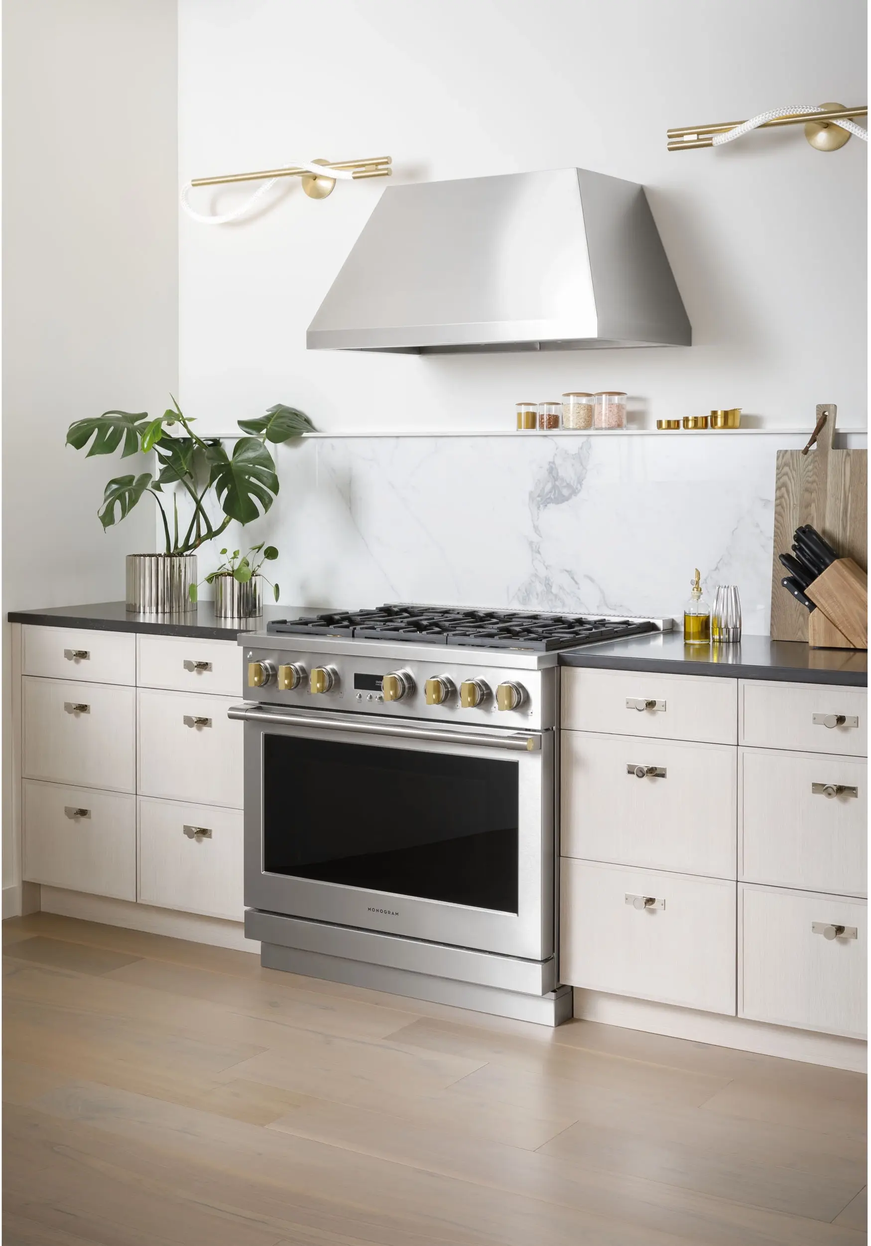 Monogram ZDP366NTSS Stainless Steel