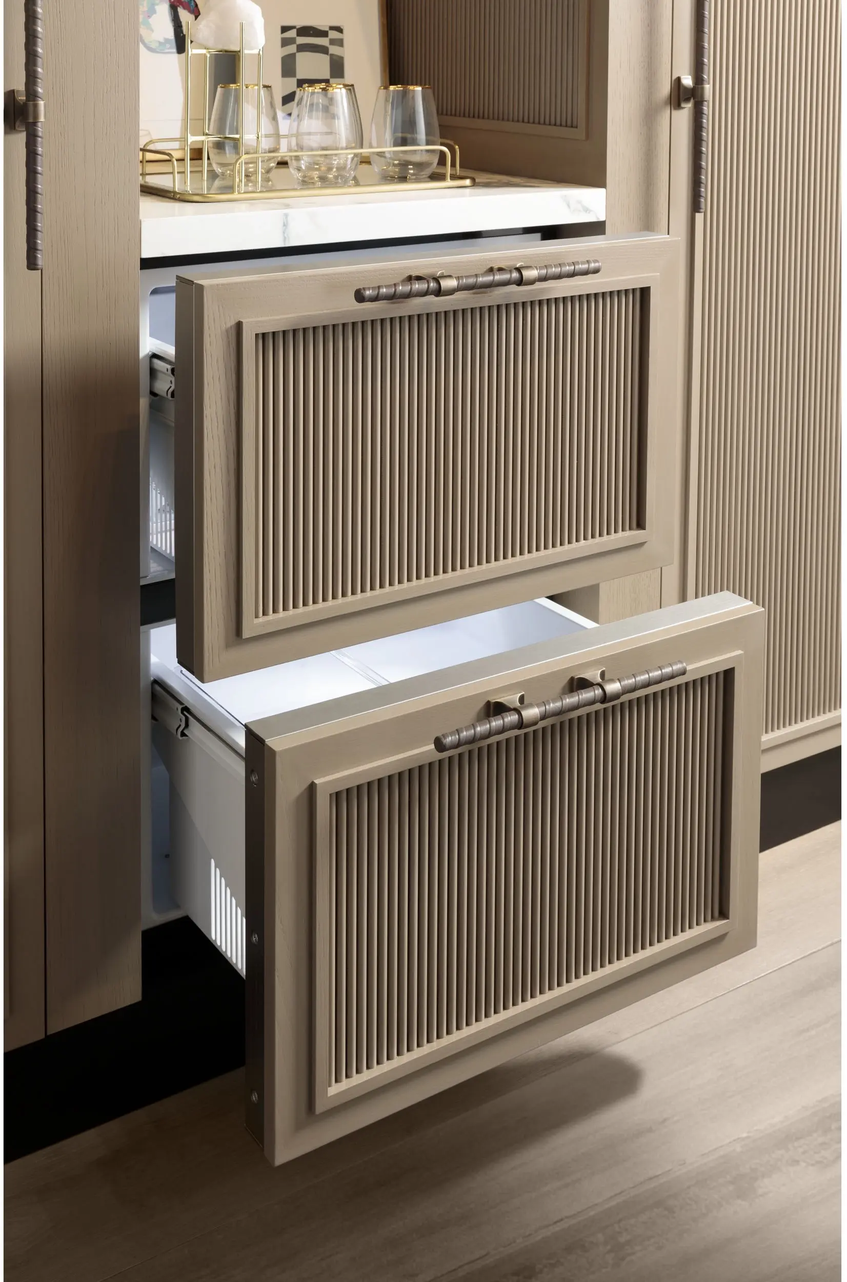 Monogram ZIDI240HII Panel Ready
