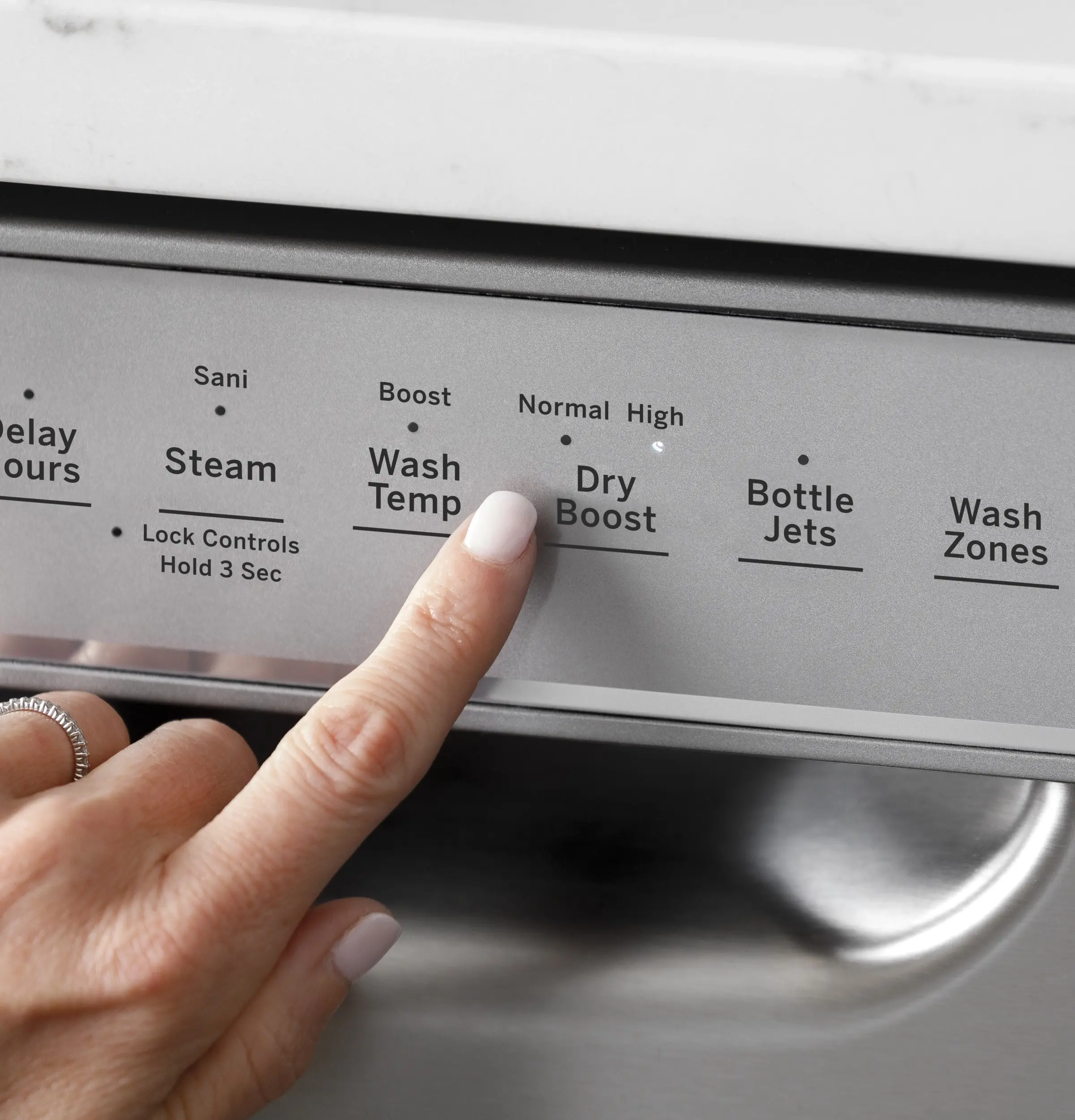 GE GDF645SGNWW White
