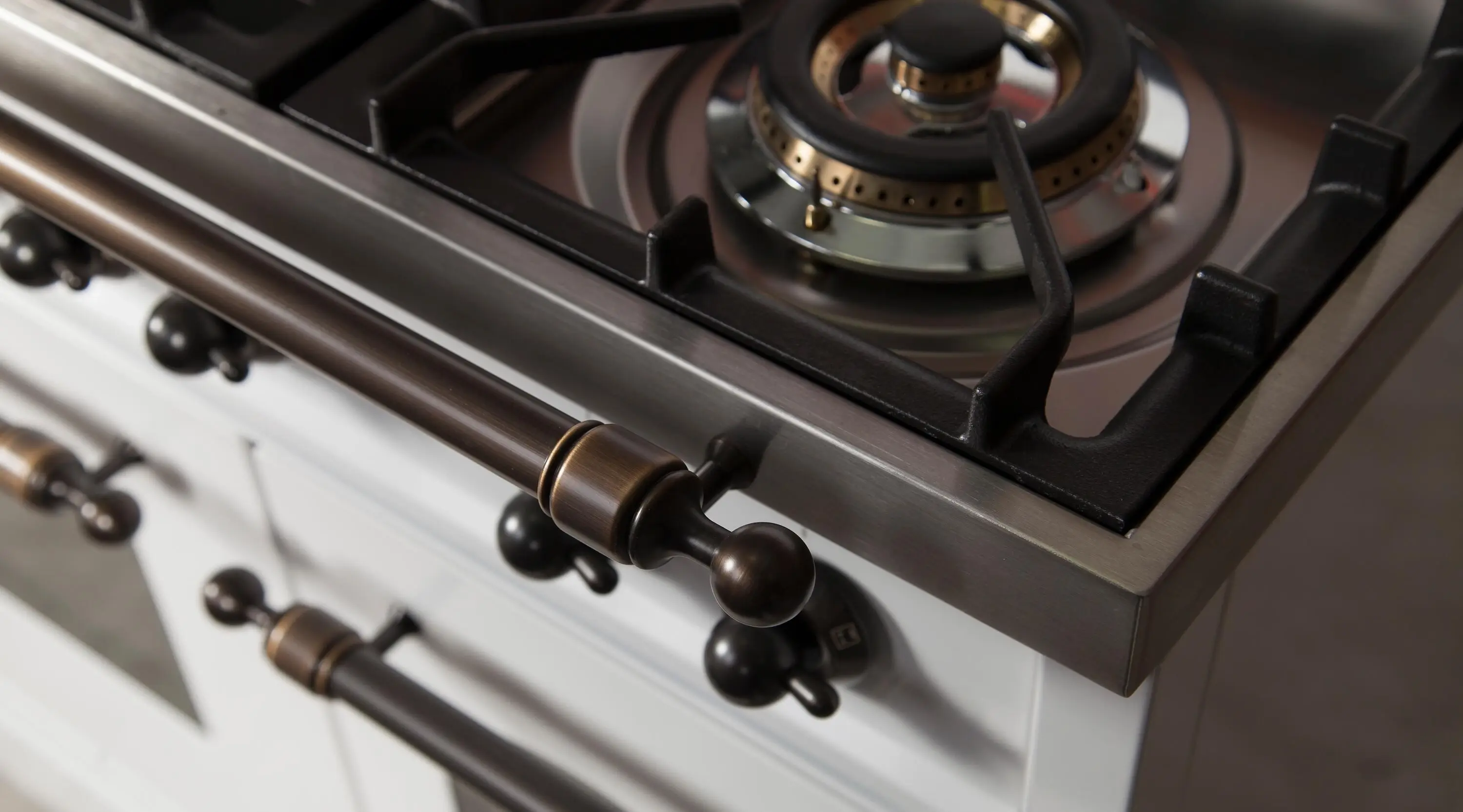 Ilve UPDN100FDMPAYLP Liquid Propane In Antique White W/ Bronze Trim