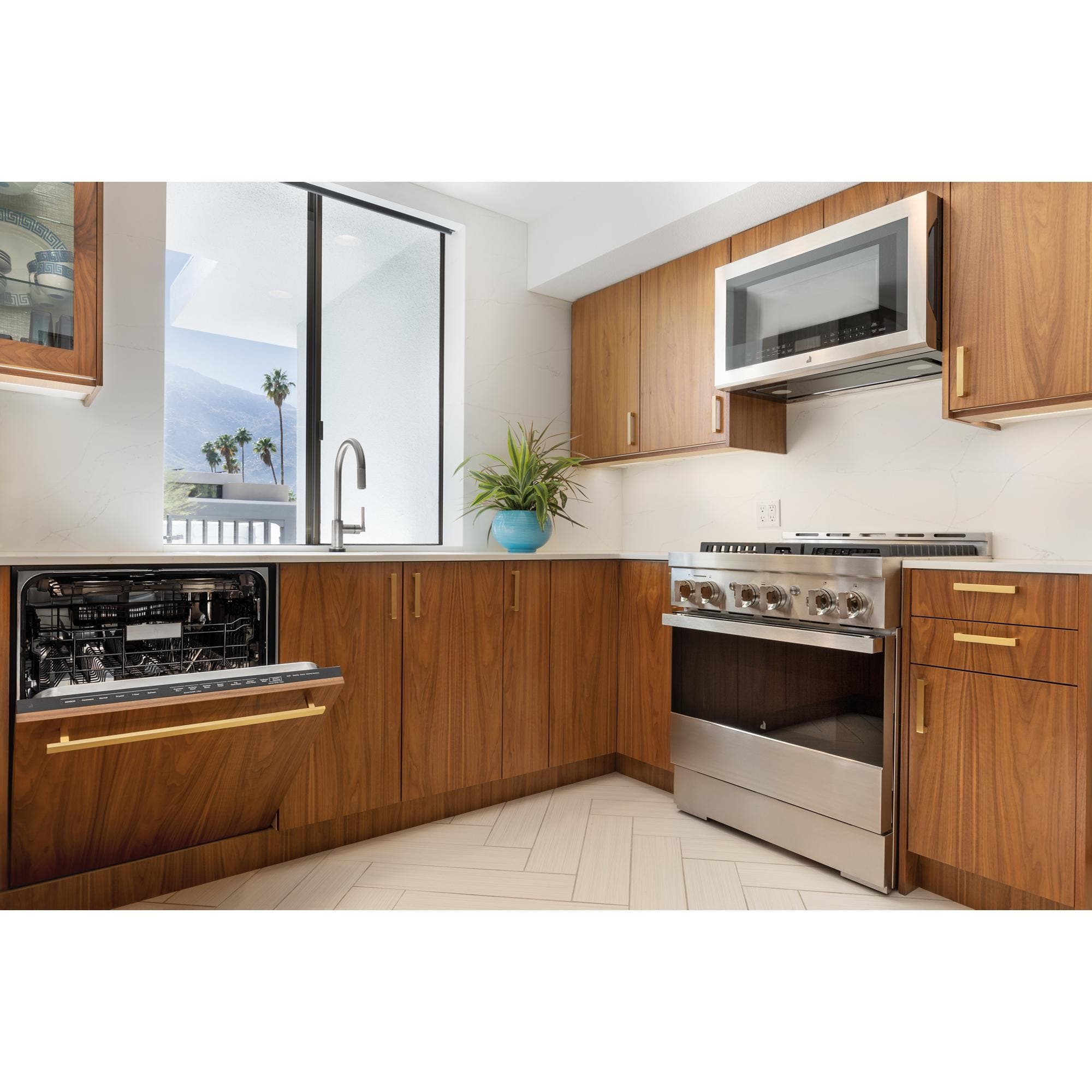 Jenn Air JGRP430HM Floating Glass Black