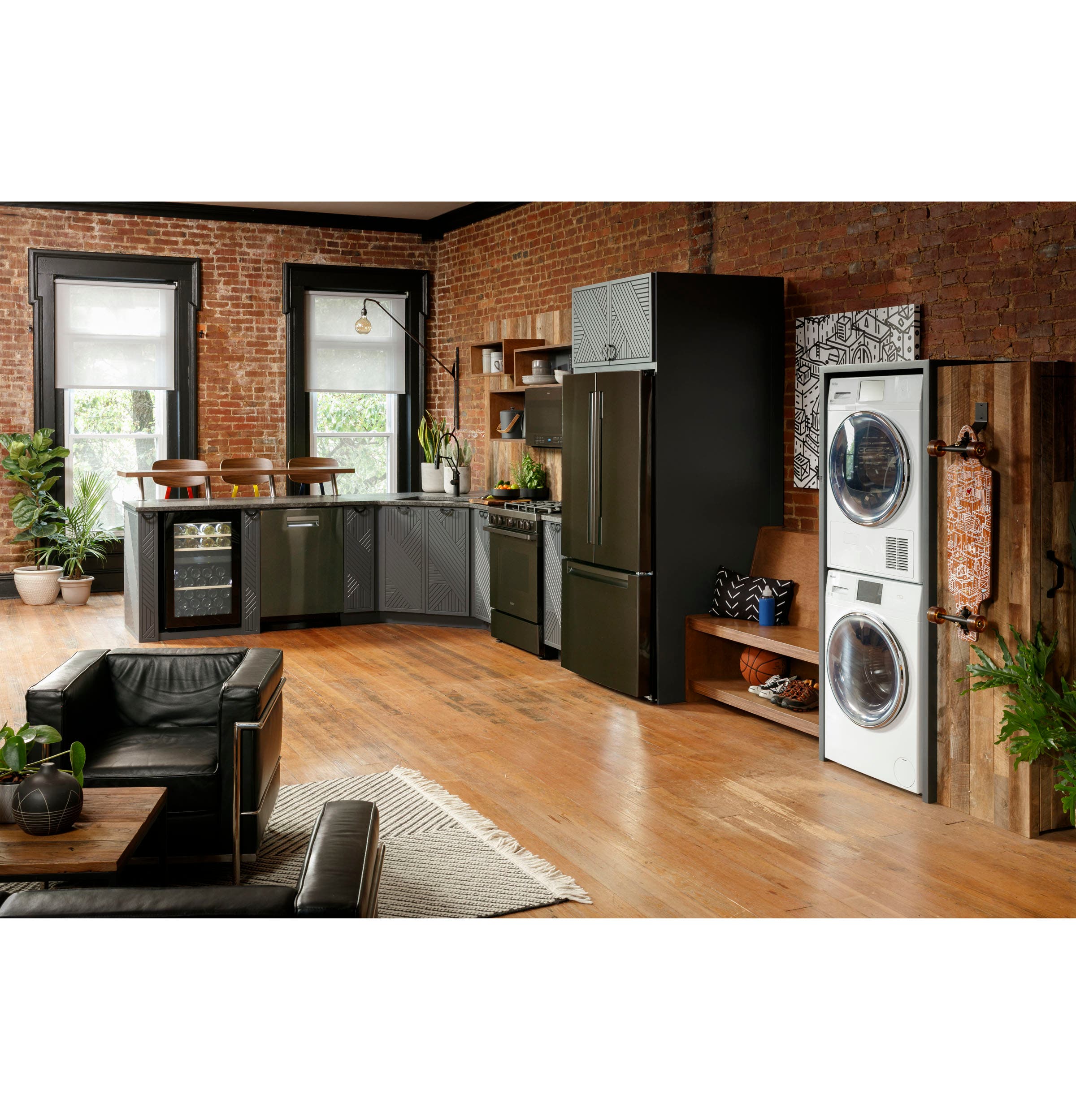 Haier QGSS740BNTS Black Stainless Steel, Fingerprint Resistant
