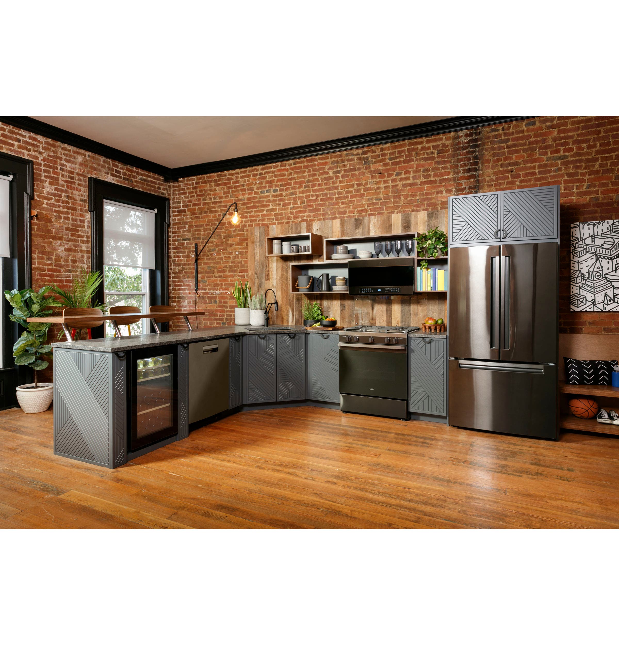 Haier QGSS740BNTS Black Stainless Steel, Fingerprint Resistant