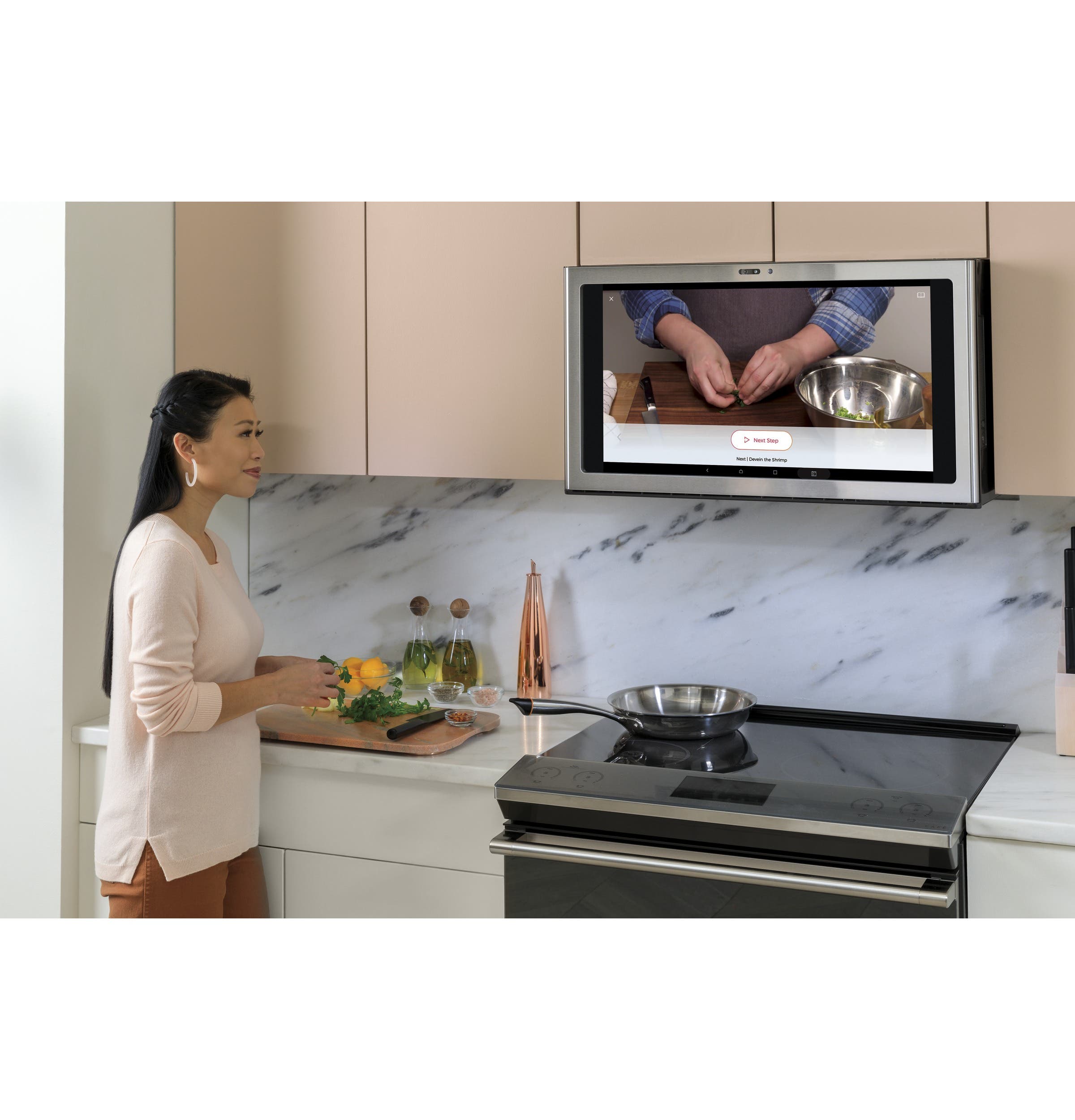 Cafe CHS90XM2NS5 Stainless, Glass Integrated