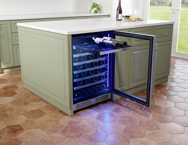 Zephyr PRW24C01CG Wine Cooler 24", Reversible, Single Zone: 