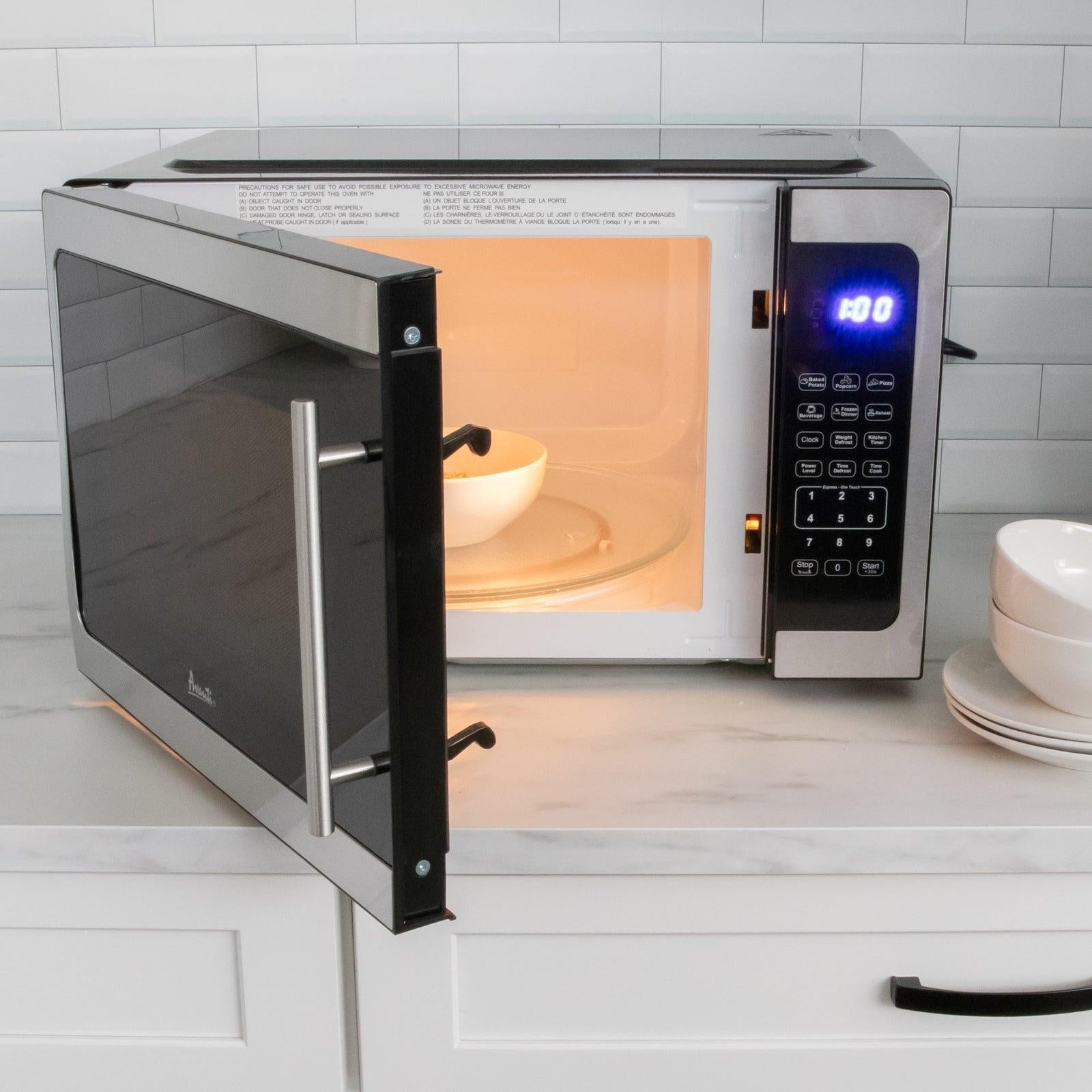 Avanti MT150V3S 22 Inch 1.4 cu. ft. Capacity Countertop Microwave