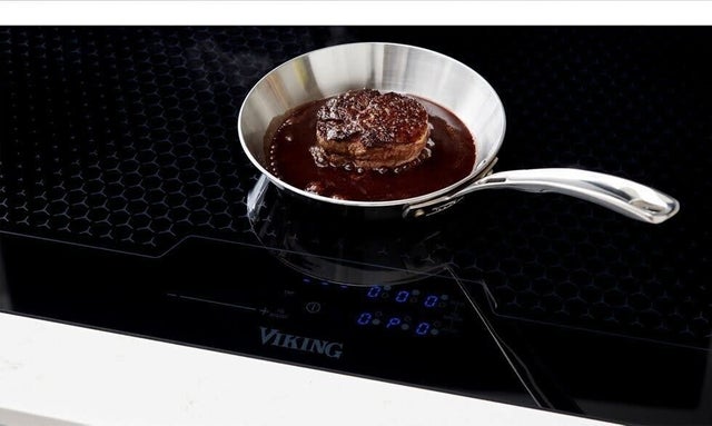 Viking RVIC3366BBG Induction Cooktop with 6 Heating Elements, MagneQu...