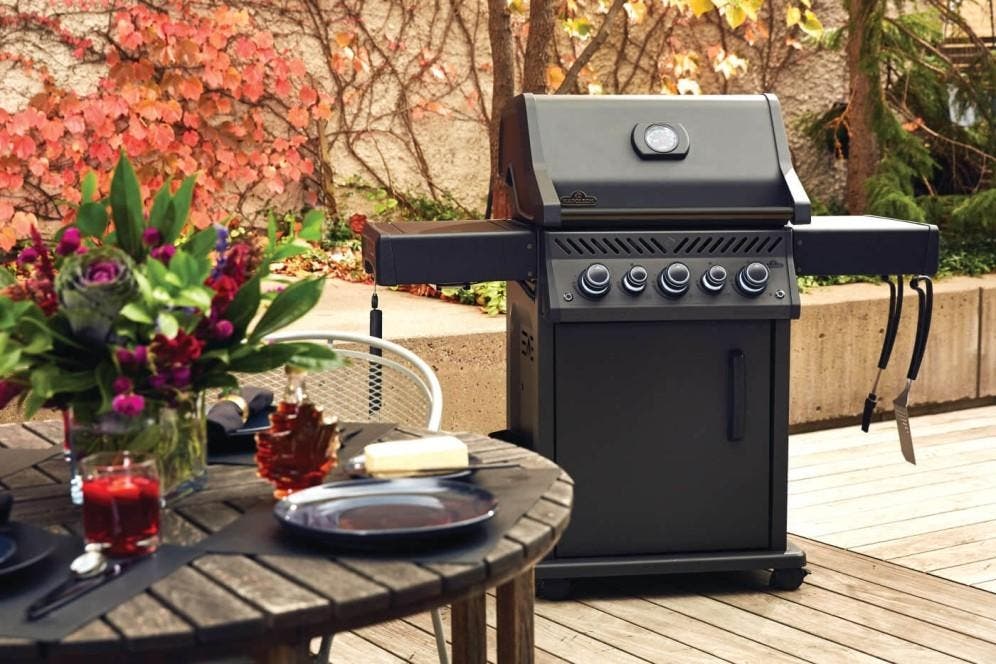 Napoleon RSE425RSIBPMK1PHM Matte Black, Liquid Propane