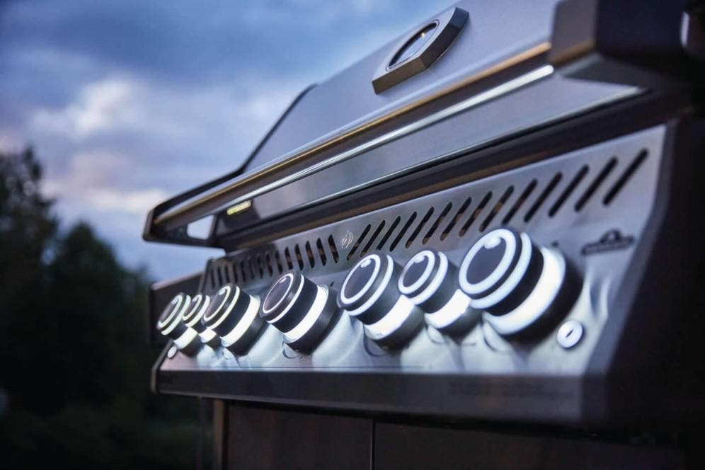 Napoleon RSE625RSIBPSS1 Stainless Steel, Liquid Propane