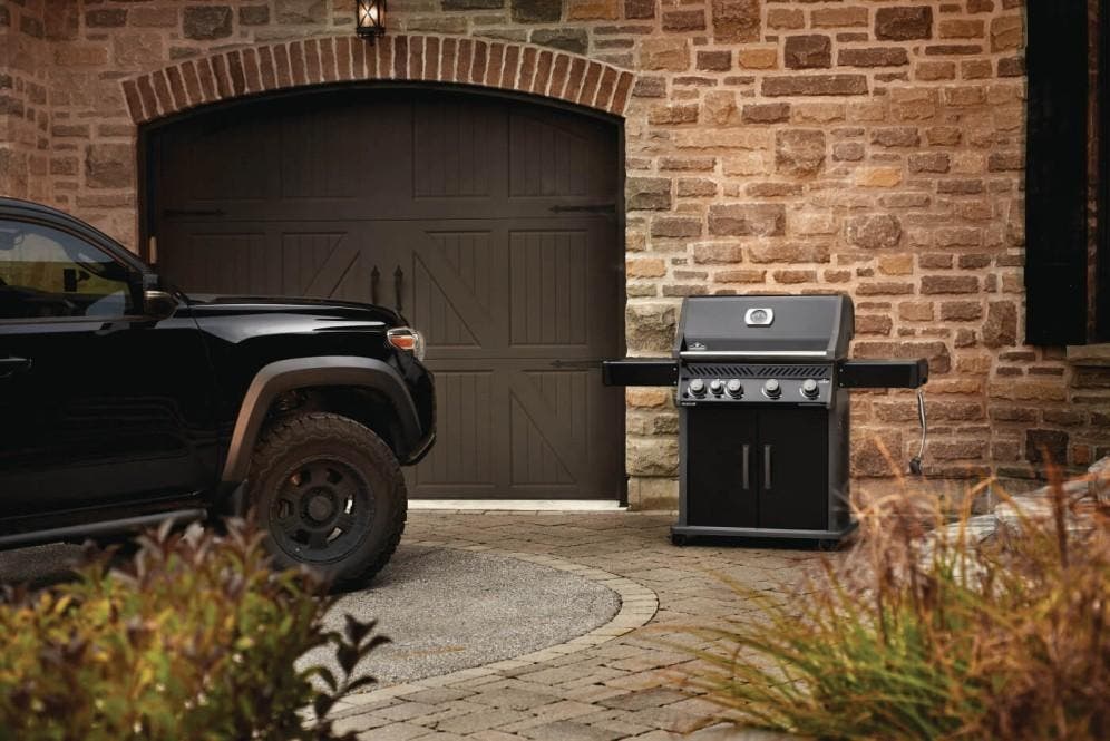 Napoleon RXT525SIBPK1 Black with Liquid Propane