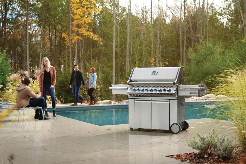 Napoleon PRO665RSIBPSS3 Stainless Steel with Liquid Propane
