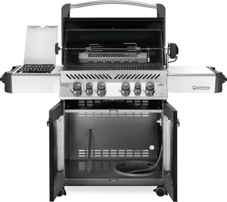 Napoleon P500RSIBNK3 Black with Natural Gas