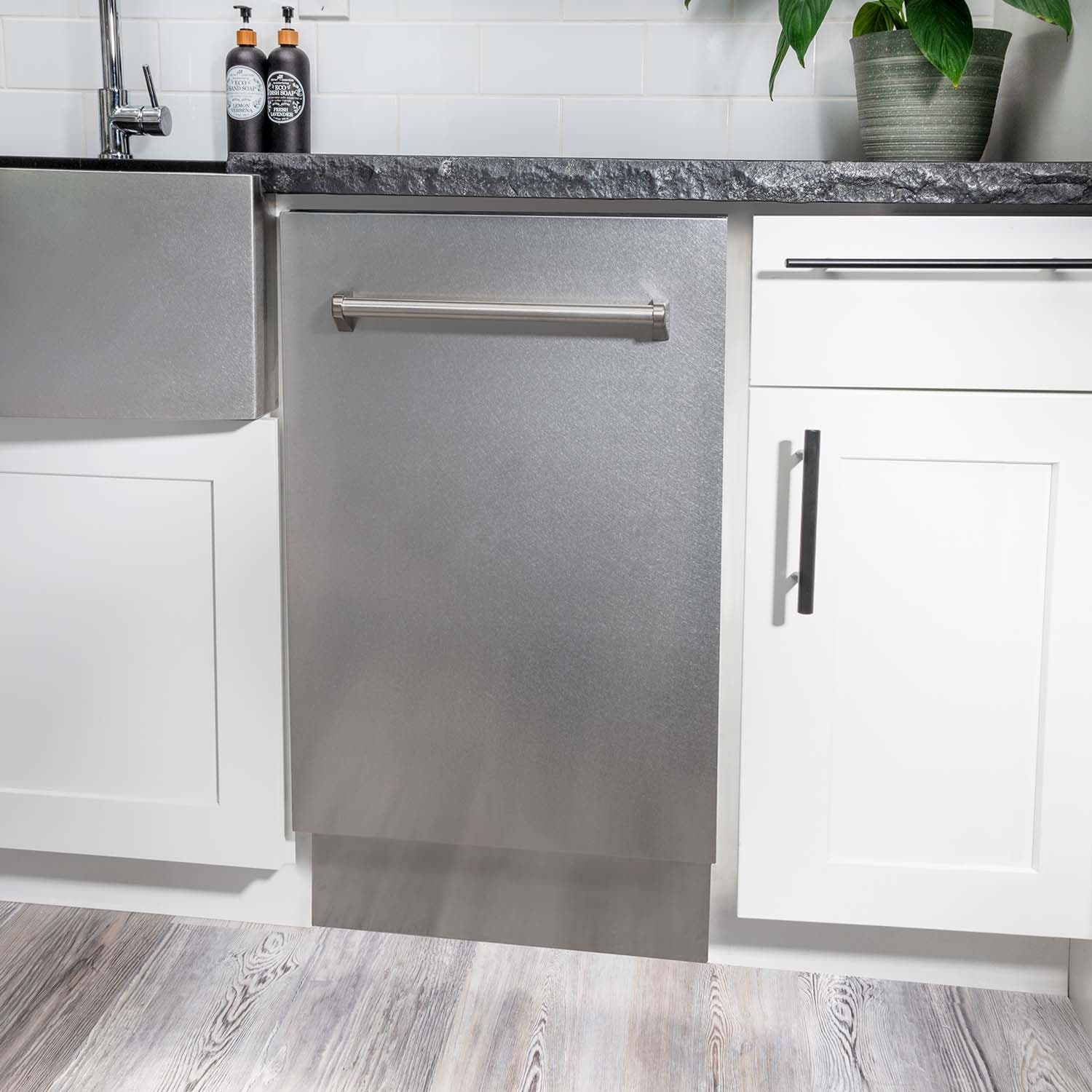 Zline DWVSN18 Durasnow With Stainless Steel Tub And 3rd Rack