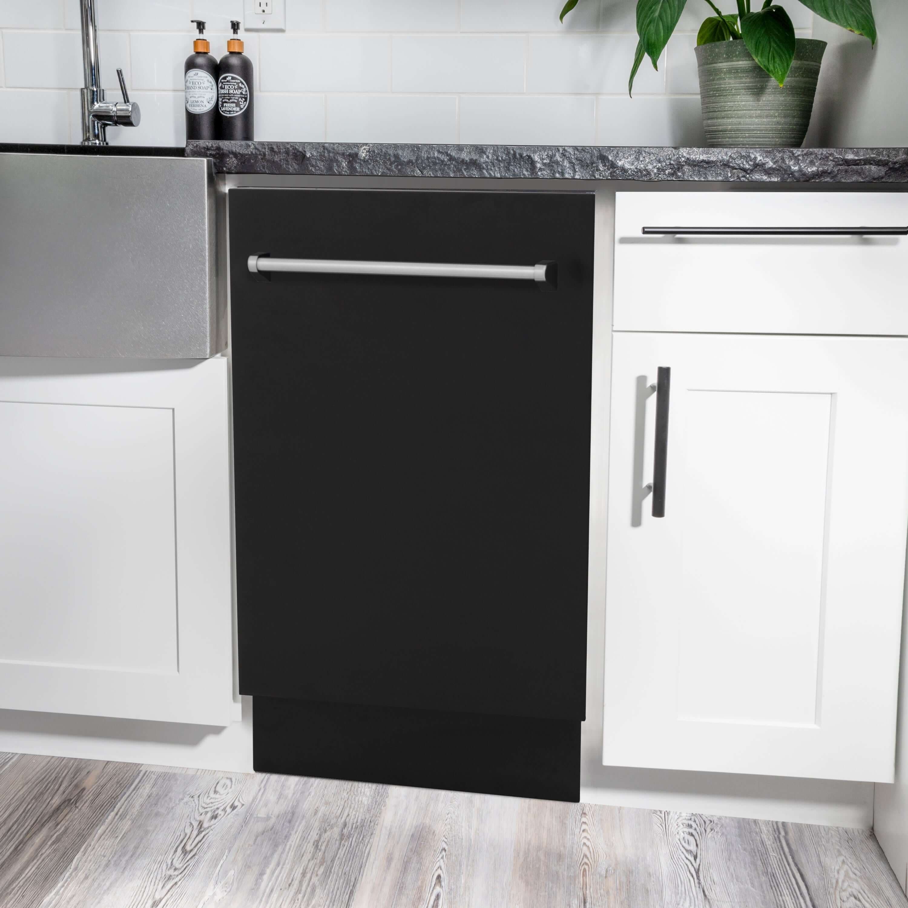 Zline DWVBLM18 Black Matte