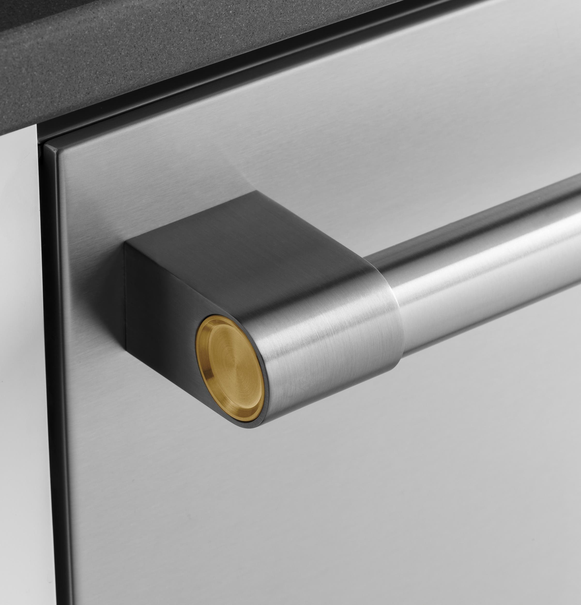 Monogram ZDT925SPNSS Stainless Steel, Statement Handle