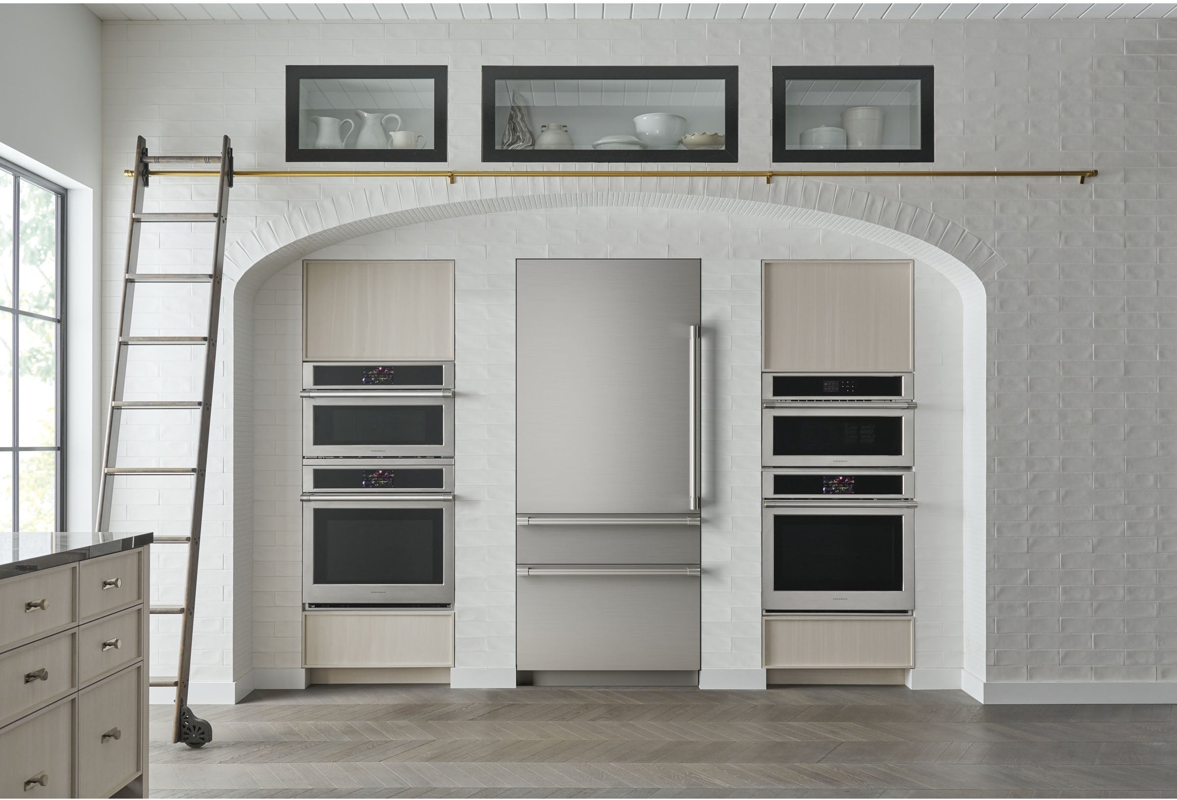 Monogram ZIP364NBVII 36