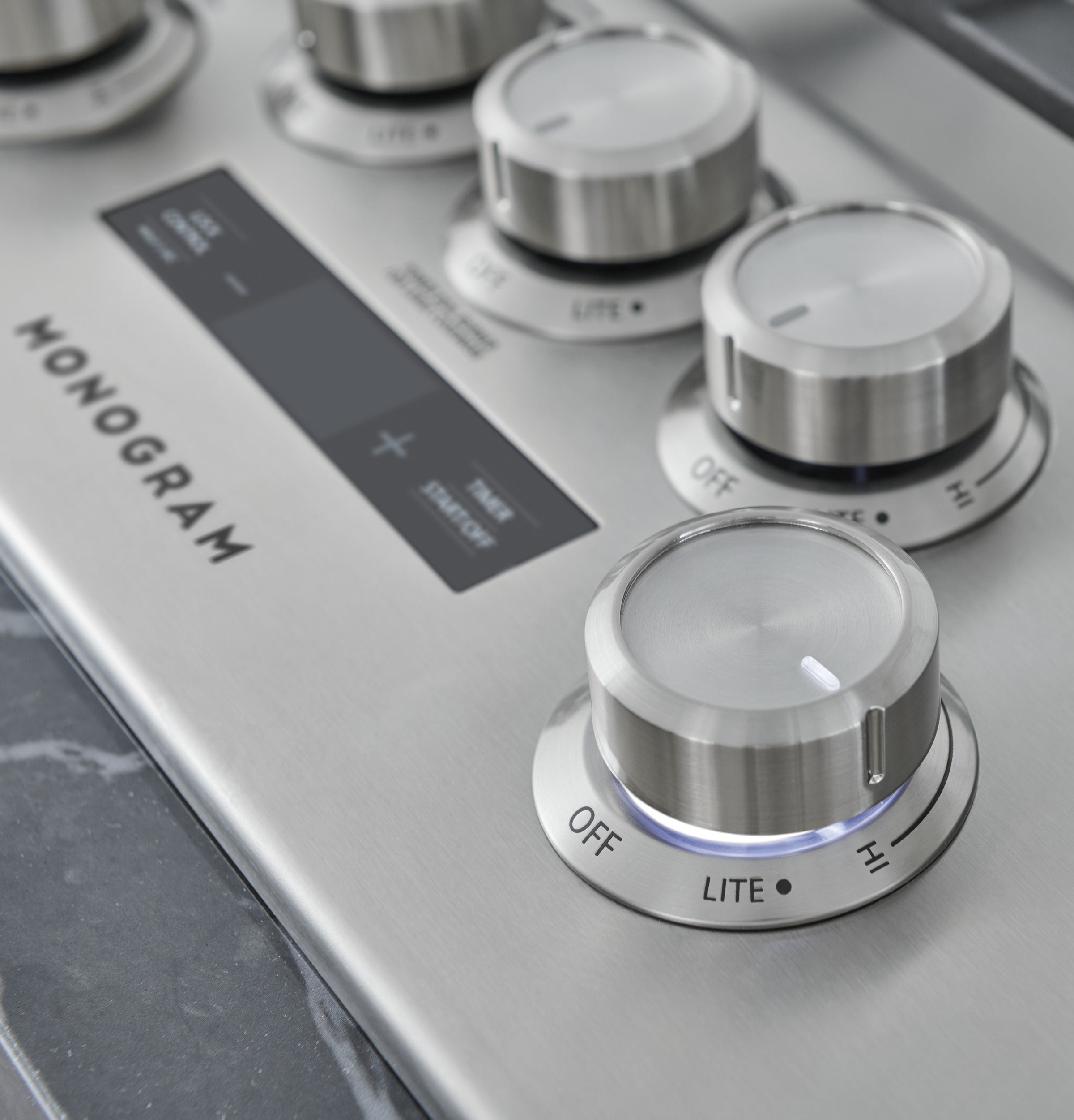 Monogram ZGU36ESLSS 36 Inch Smart Gas Cooktop Stainless