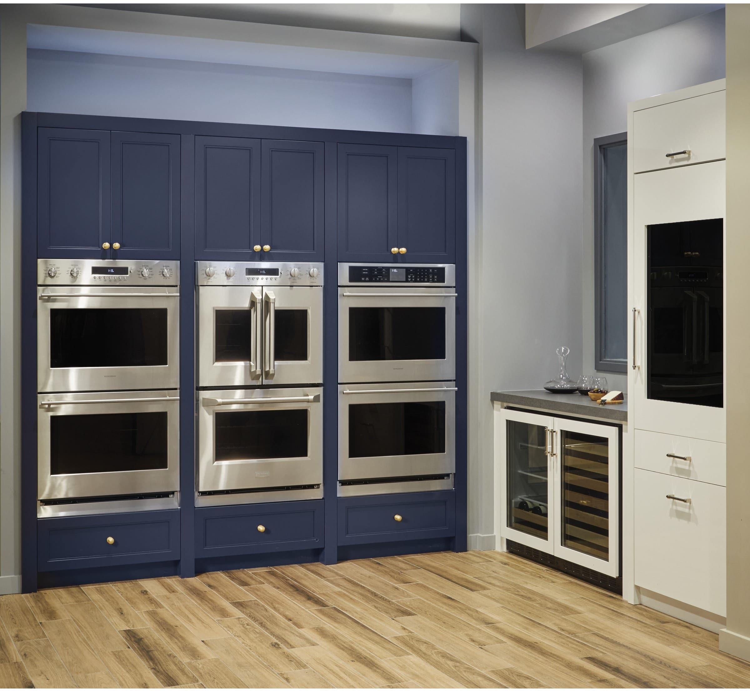 Monogram ZDBI240HII Panel Ready