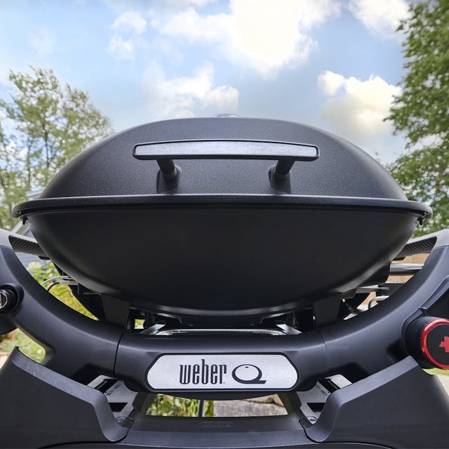 Weber 1500375 Q 2800N+ Gas Grill: Midnight Black