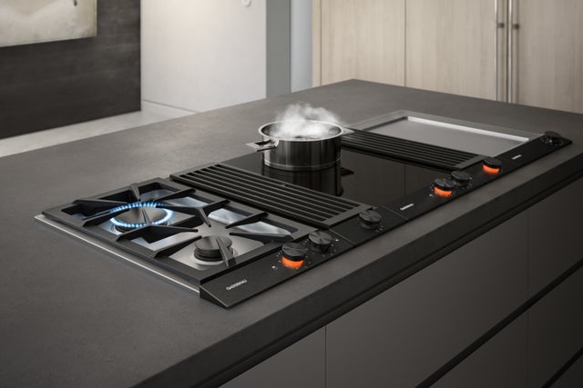 Gaggenau VG232220CA 200 Series Gas Cooktop Black Control Panel Width 1...