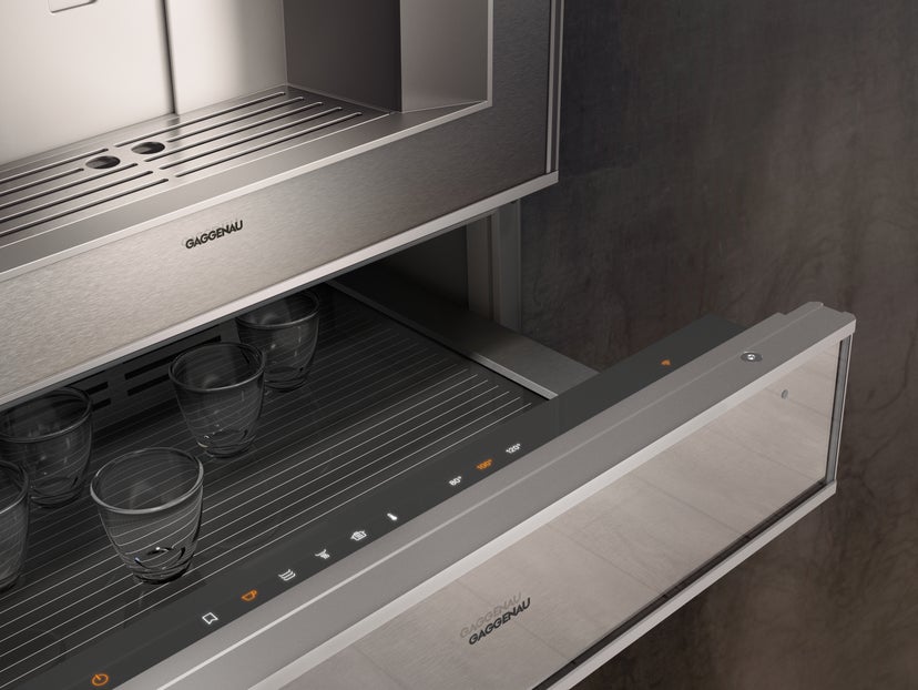 Gaggenau CM450712 400 Series 24" tanked fully automatic espresso mac...