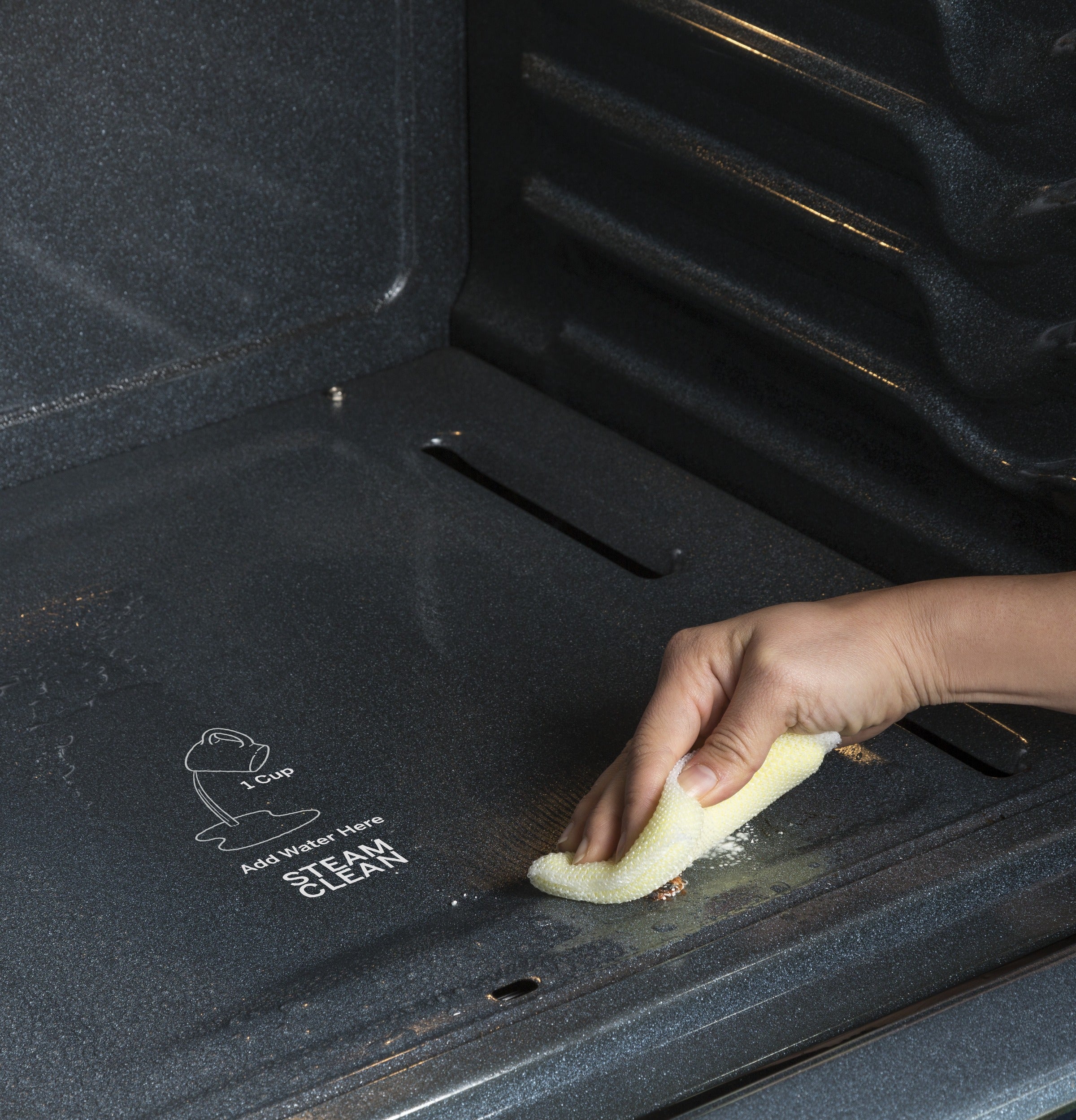 GE JGBS66DEKBB 30 Inch Free-Standing Gas Range Black | Plesser's