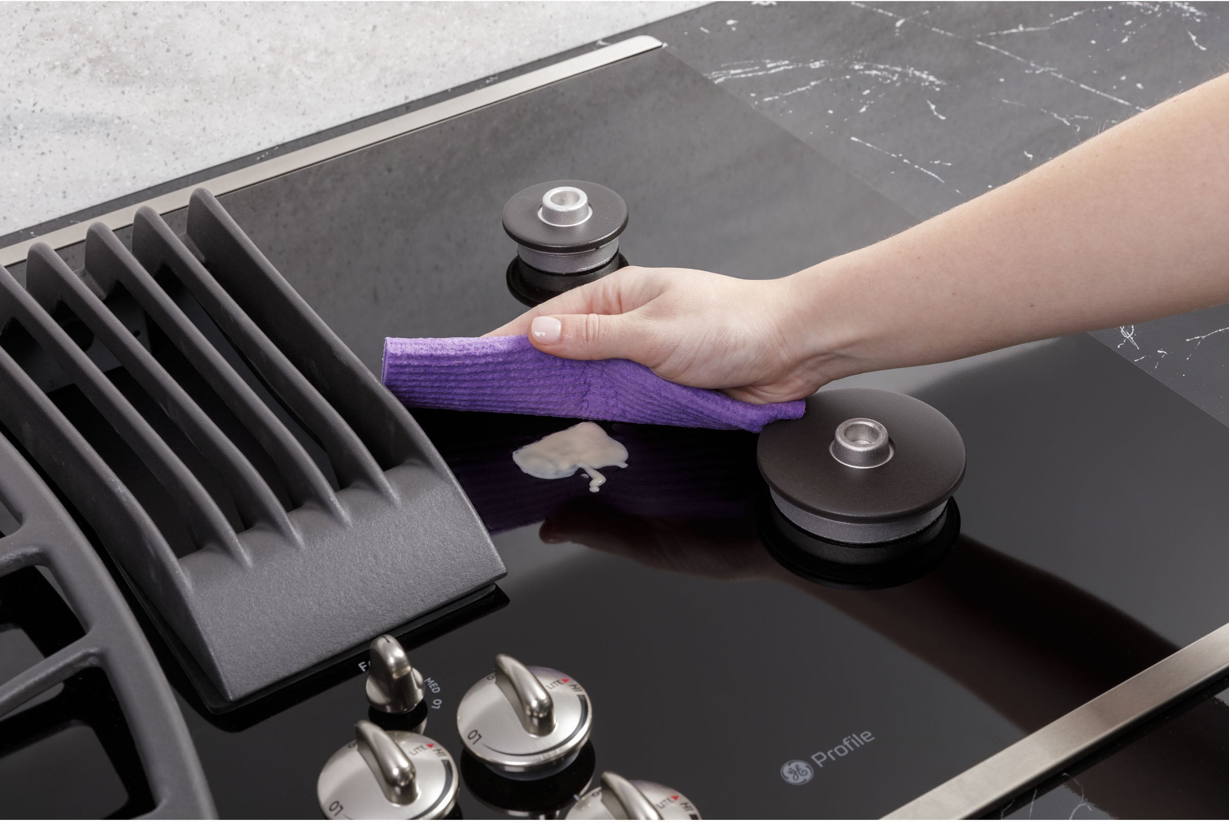 GE PGP9830SRSS 30 Inch Built-In Gas Cooktop - Thumbnail 3