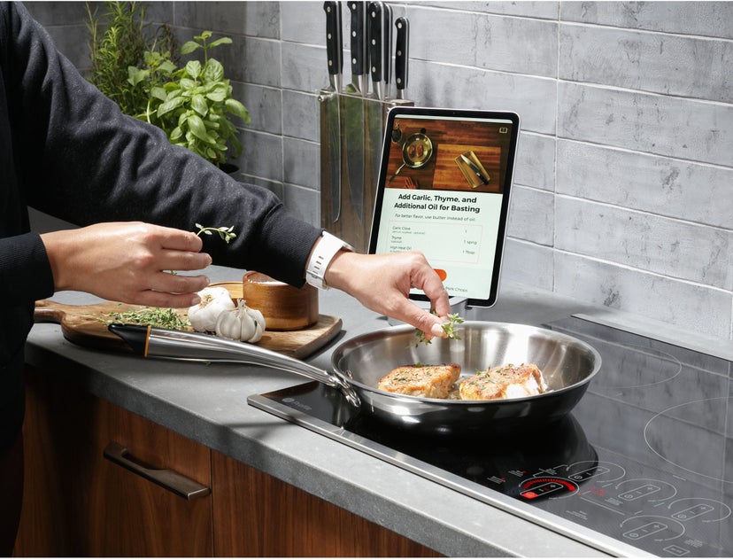 GE PHP7030DTBB 30 Inch Induction Smart Cooktop with 4 Induction E...