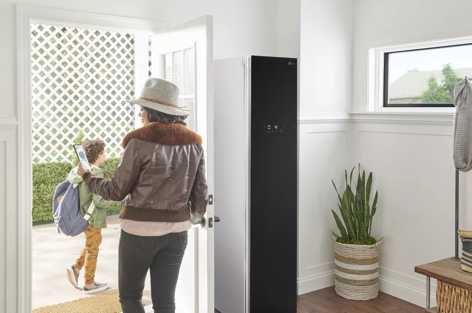 LG S3CW Metallic Charcoal