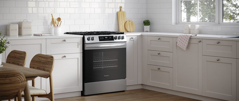 Frigidaire FCFG3062AS 30 Inch Gas Range: Stainless Steel