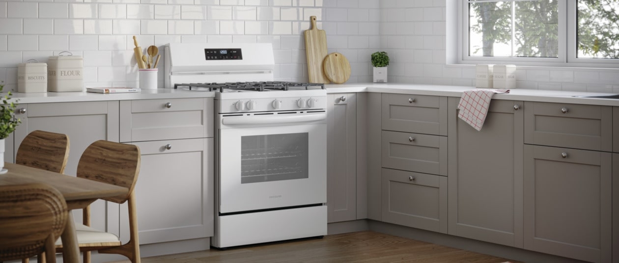 Frigidaire FCRG3062AW White