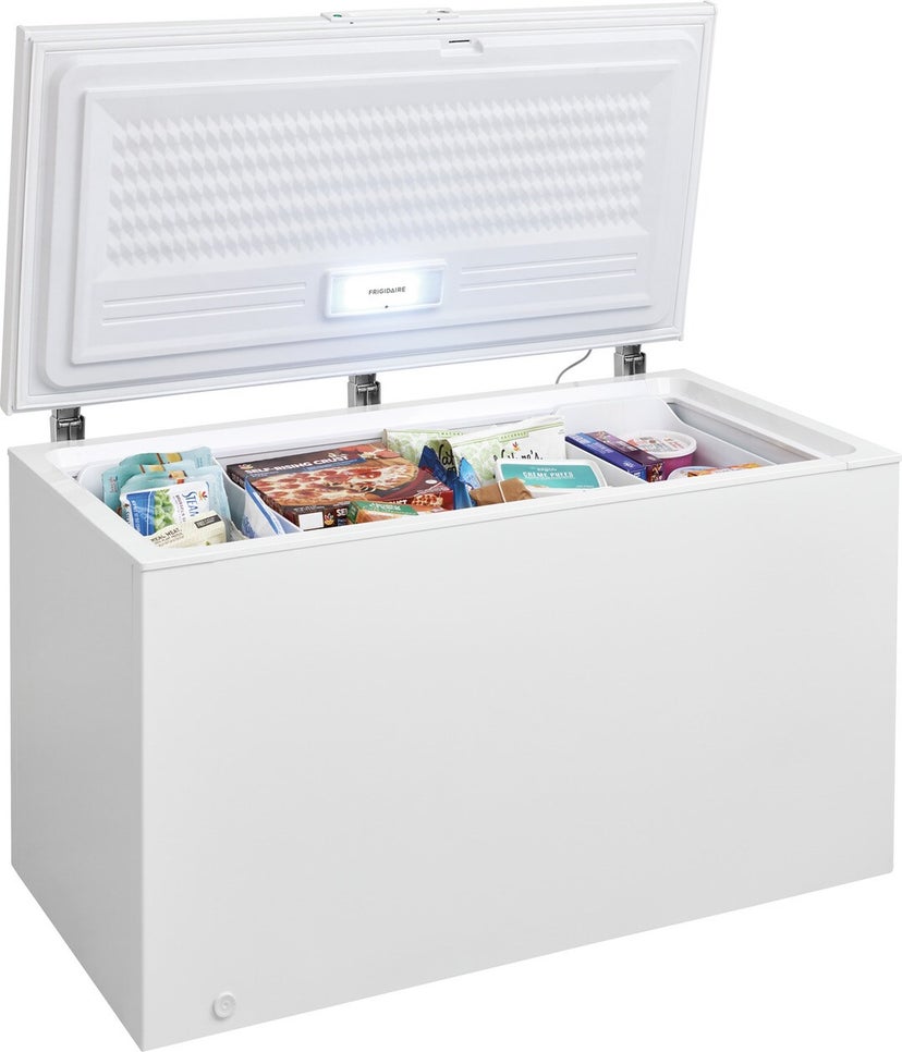 Frigidaire FFCL1542AW Chest Freezer, 14.8 CU. Ft.: White