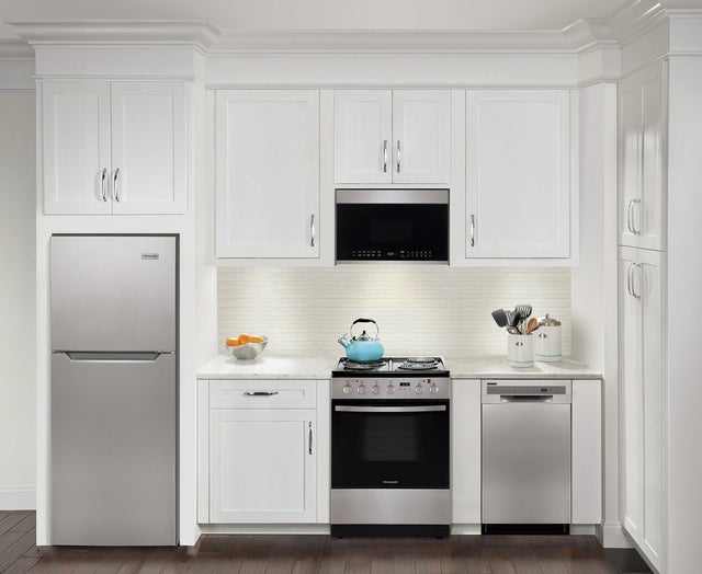 Frigidaire FFEH2422US 24 Inch Freestanding Electric Range with 4 Coil Bu...