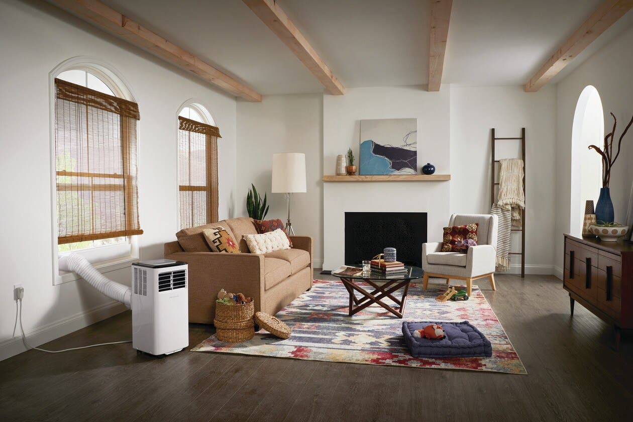 Frigidaire FHPC082AC1 White