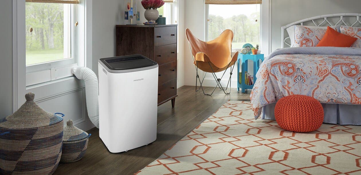 Frigidaire FHPH142AC1 White