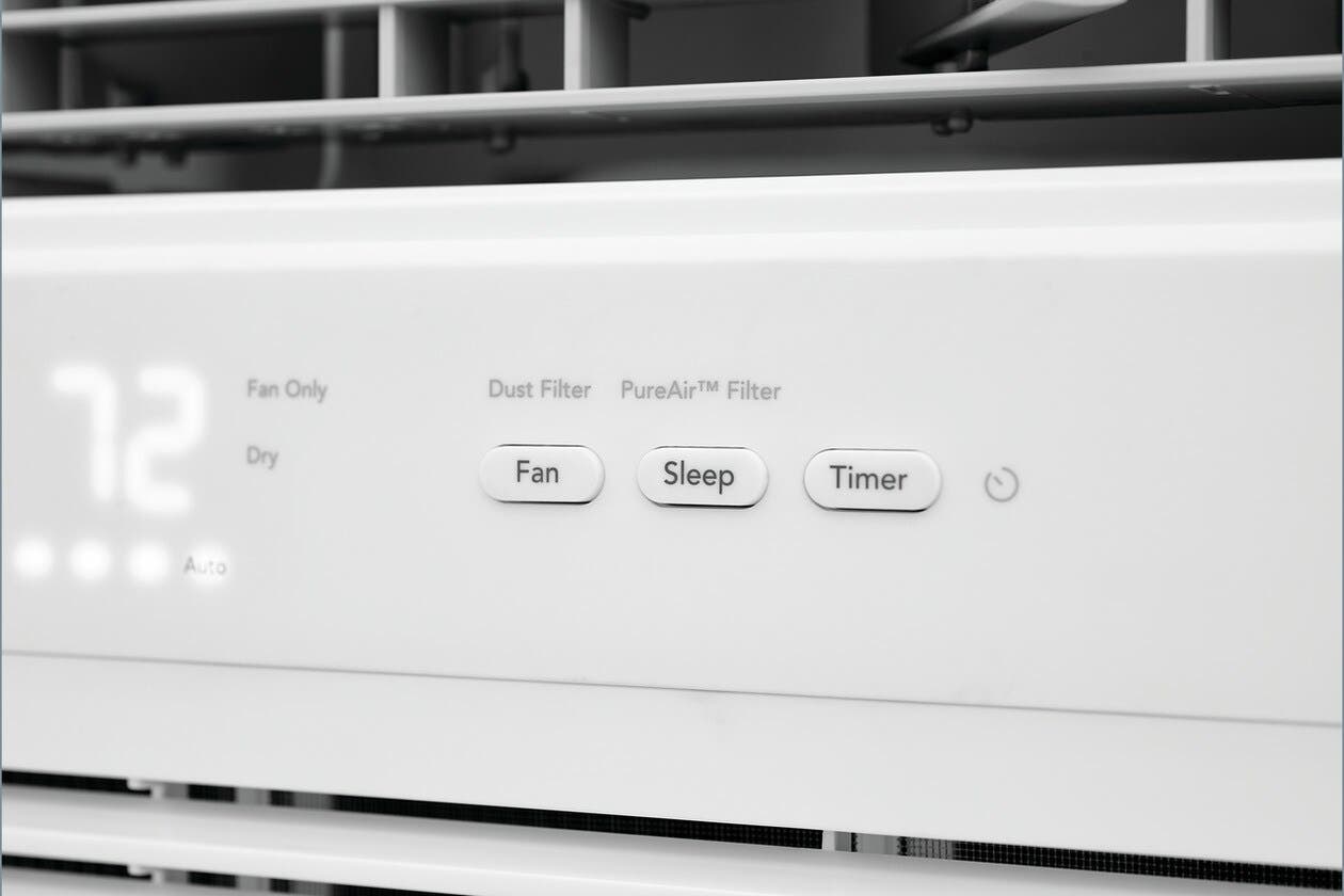 Frigidaire FHWH124WB2 White