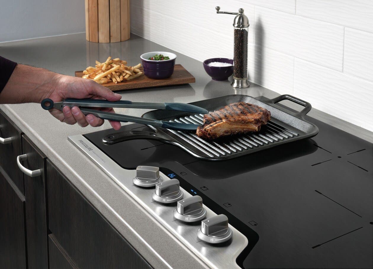 Frigidaire Professional FPIC3077RF 30 Inch, 4 Elements
