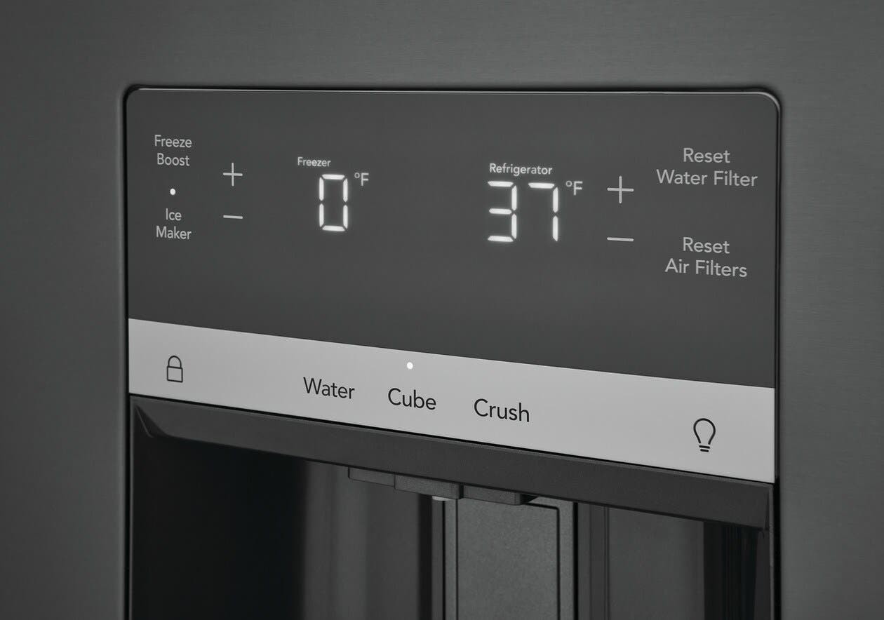 Frigidaire FRFS2823AD Black, W/ Dispenser